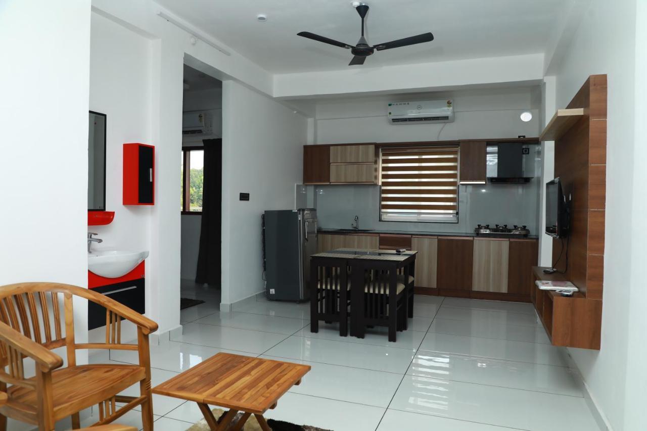 מלון טירובאלה Achoos Residency מראה חיצוני תמונה